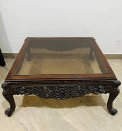 Beautiful center table (lake city)