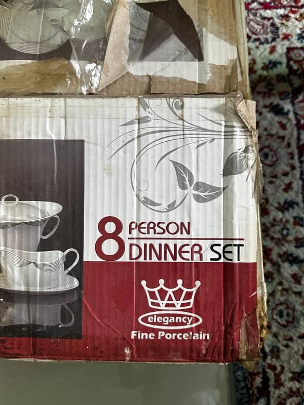 8 Persons - Porcelain Dinner Set + Tea set + Soup Set 1