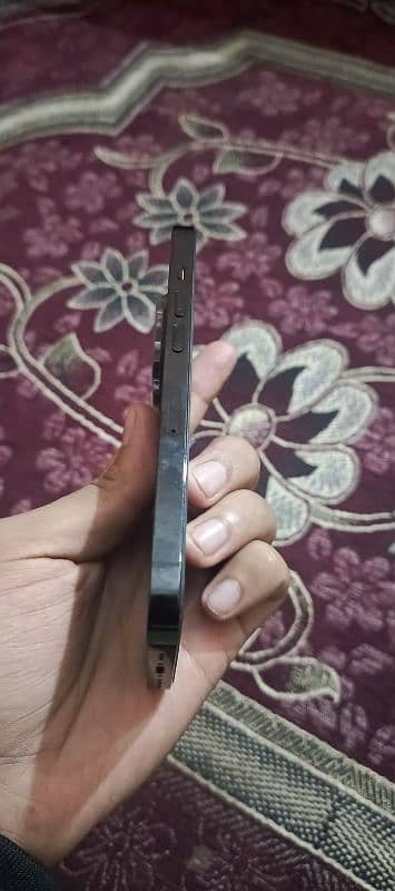 i phone 14 pro Black colour Non Pta Physical + Esim (Sim working ) 4