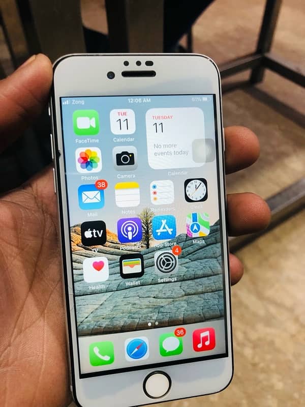 iphone 7 Pta approved (32gb) 5