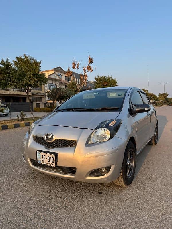 Toyota Vitz 2013 2