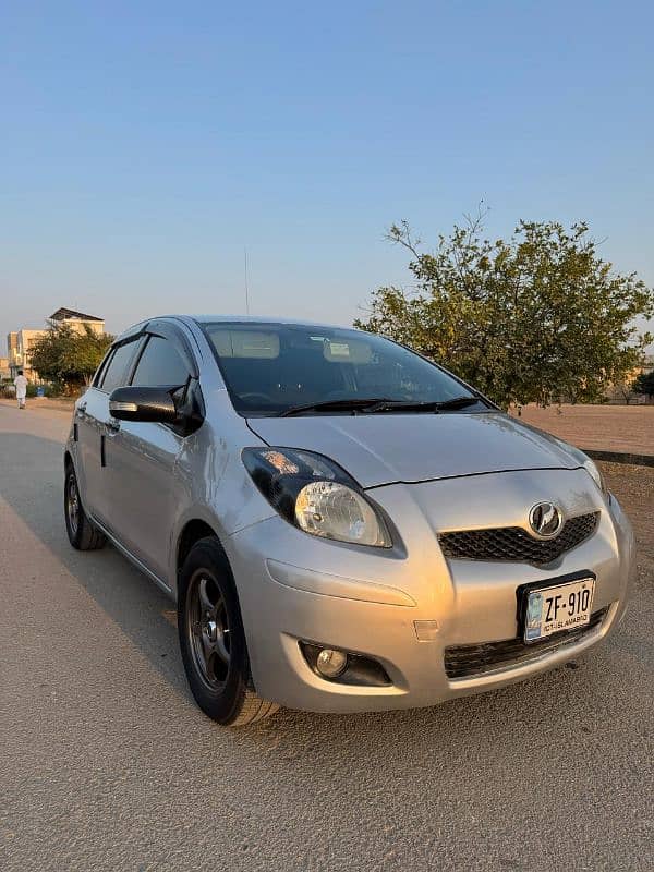 Toyota Vitz 2013 4