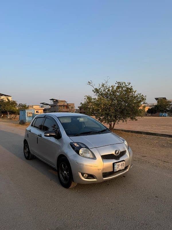 Toyota Vitz 2013 9