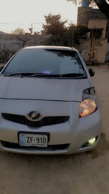 Toyota Vitz 2013 15