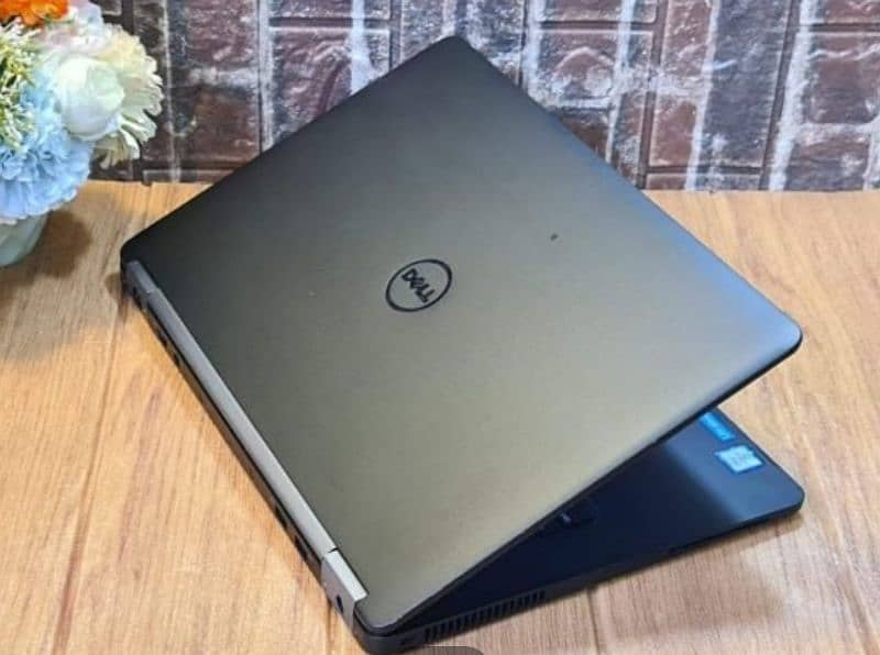 Dell latitude e7470 i5-6 th g for sale contact me what's app 1