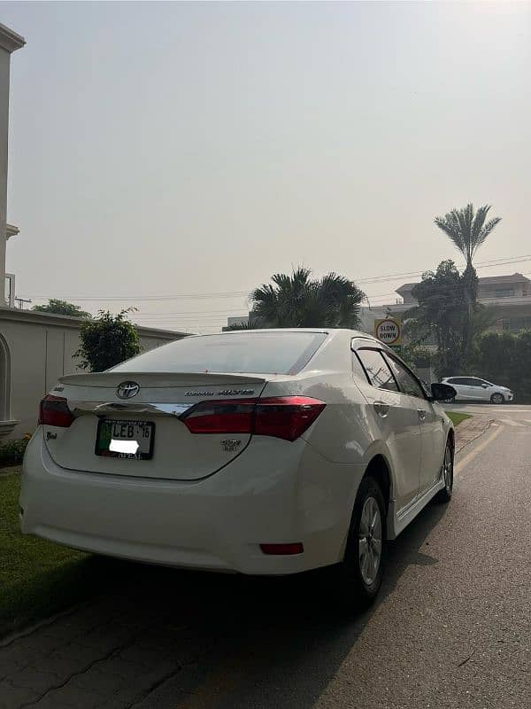 Toyota Corolla Altis 2016 6