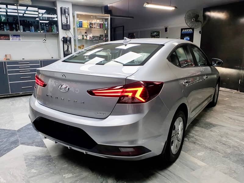 Hyundai Elantra 2021 GLS 2.0 Full Option 4