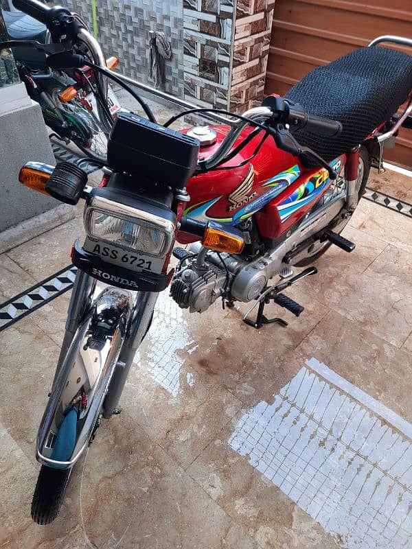 HONDA 70 FOR SALE IN MINT CONDITION 1