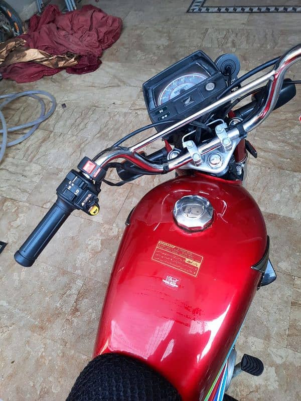 HONDA 70 FOR SALE IN MINT CONDITION 3