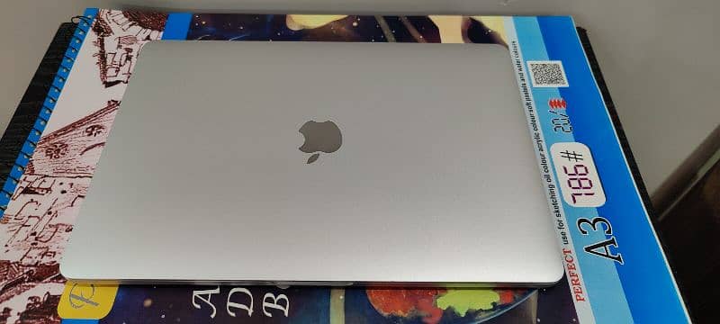 MacBook Pro 2017 (16-500 GB) 0