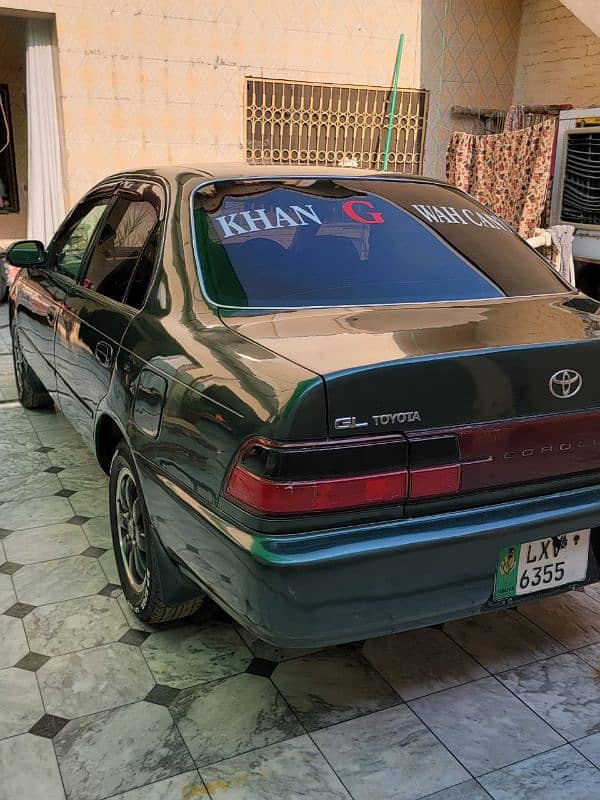 Toyota Corolla XE 2000 4