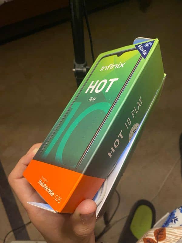 Infinix Hot 10 Play 4/64 6000MAH Battery 1