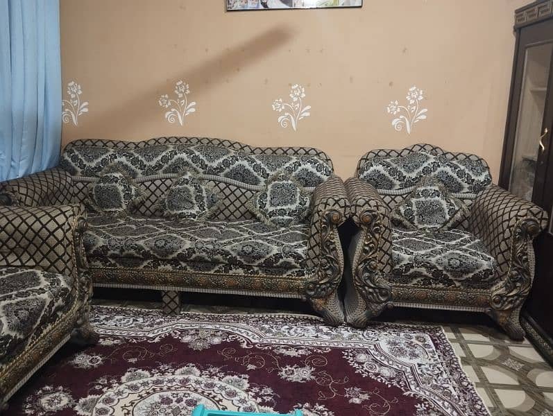 New Condition Sofa set 1