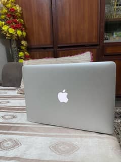 MacBook