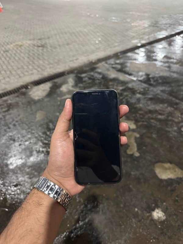 iPhone 11 2