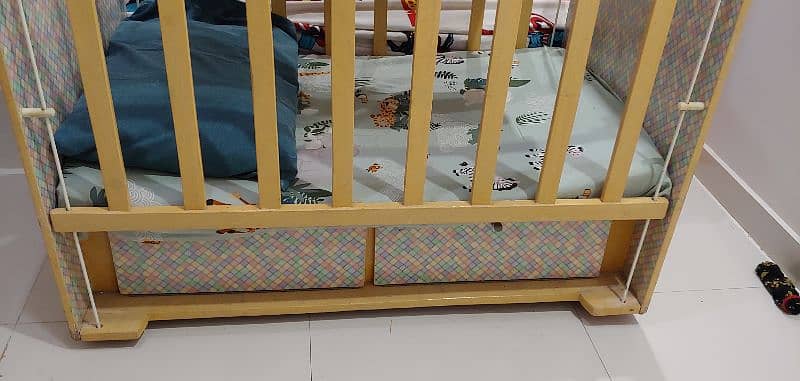 kid bed/cot with swing 1