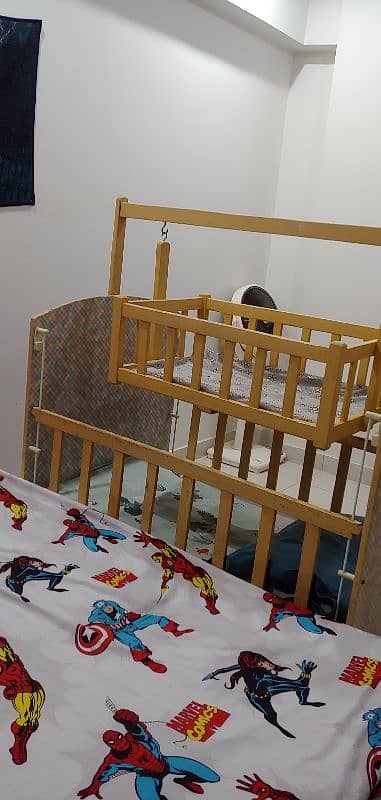 kid bed/cot with swing 5