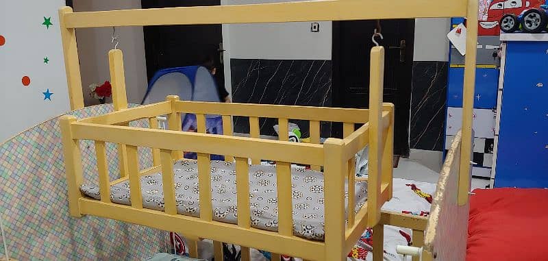 kid bed/cot with swing 7