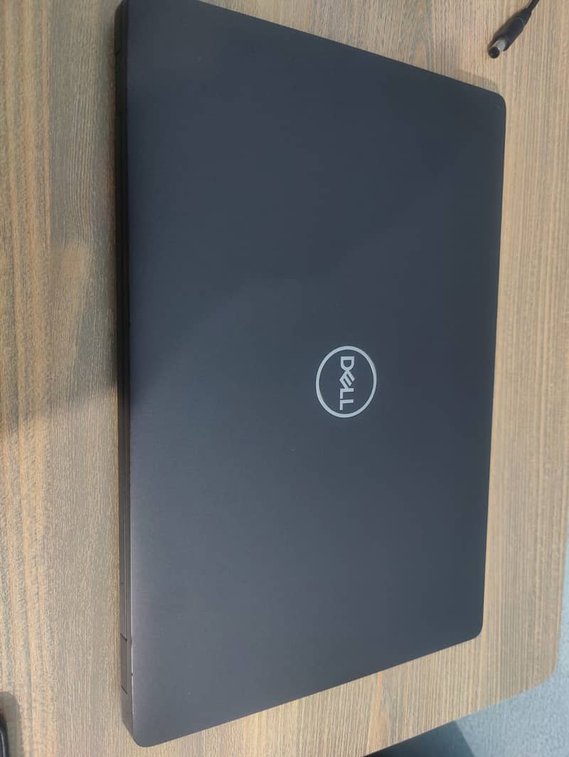 Dell Latitude 5500 – Fast & Reliable 1