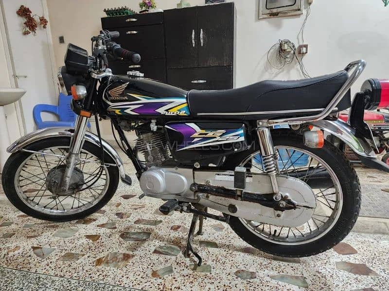 Honda 125 2020 black 2