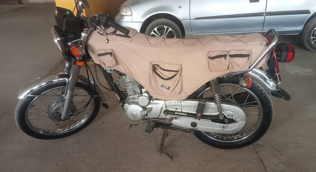 Honda CG 125 Special Edition 2023 1