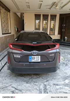 Toyota Prius phv 2017 2021