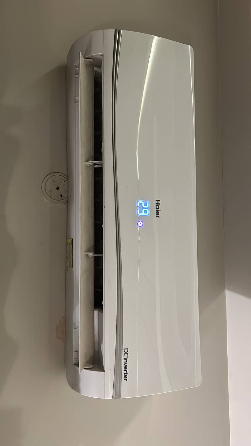 1.5 ton inverter AC- Haier 0