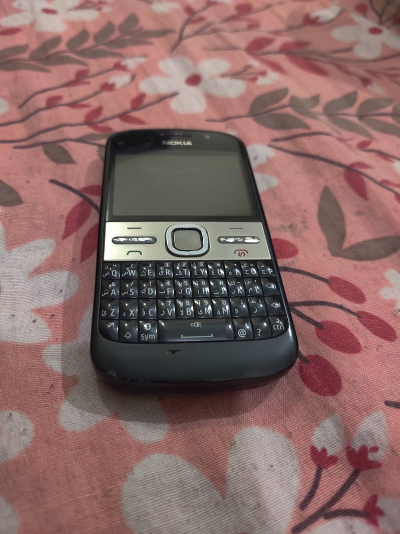 Nokia E5 0