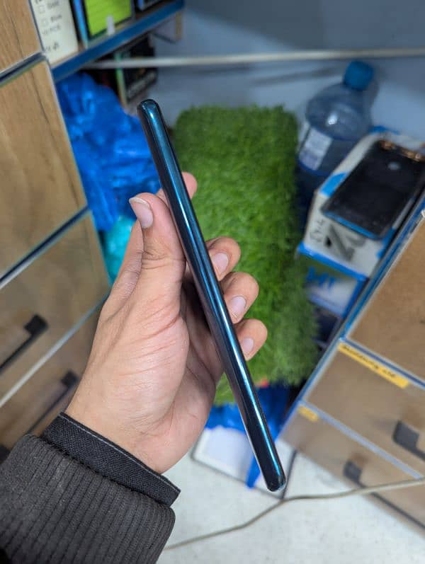 Huawei Y9 Prime 2019 (Pop Up) 4/128 Dual SIM.       (Aquos R2, R3, R5) 4