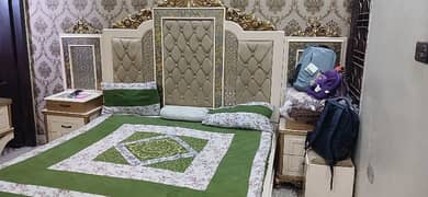 10/10 condition King Size Bed Set at Low price