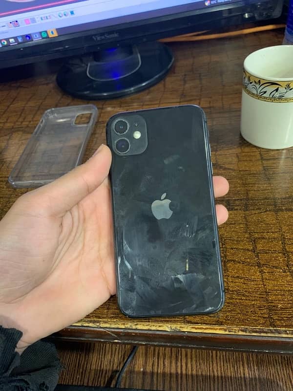 iphone 11 urgently sale 4