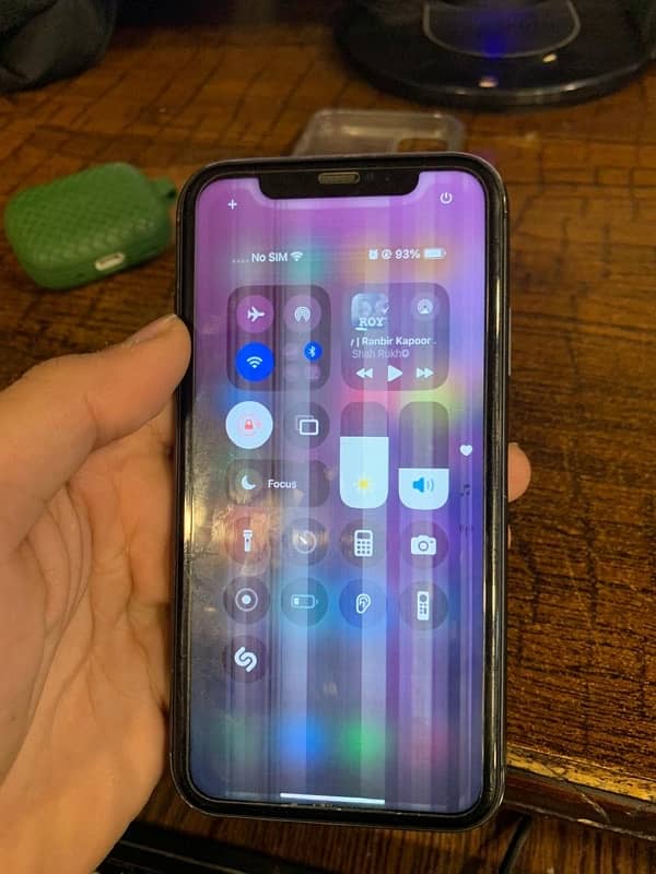 iphone 11 urgently sale 6