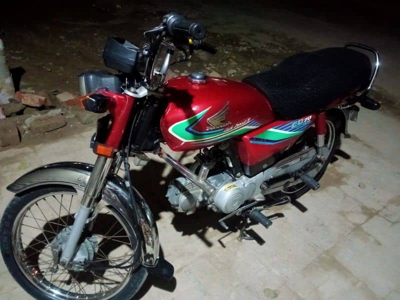 Honda 70 cc 10 by l0 condition urgent sale 5