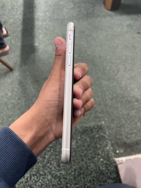 iphone xr pta approved 3