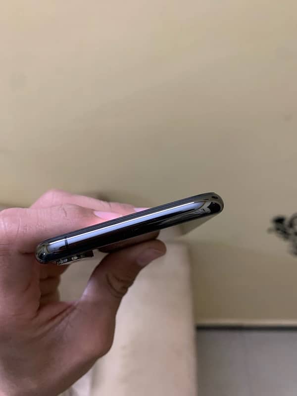 Iphone xs 64gb pta approved waterpack 6