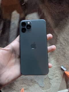 iPhone 11 pro pta approved (read discription)