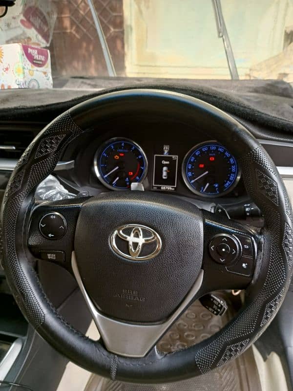 Toyota Altis Grande 2017 4