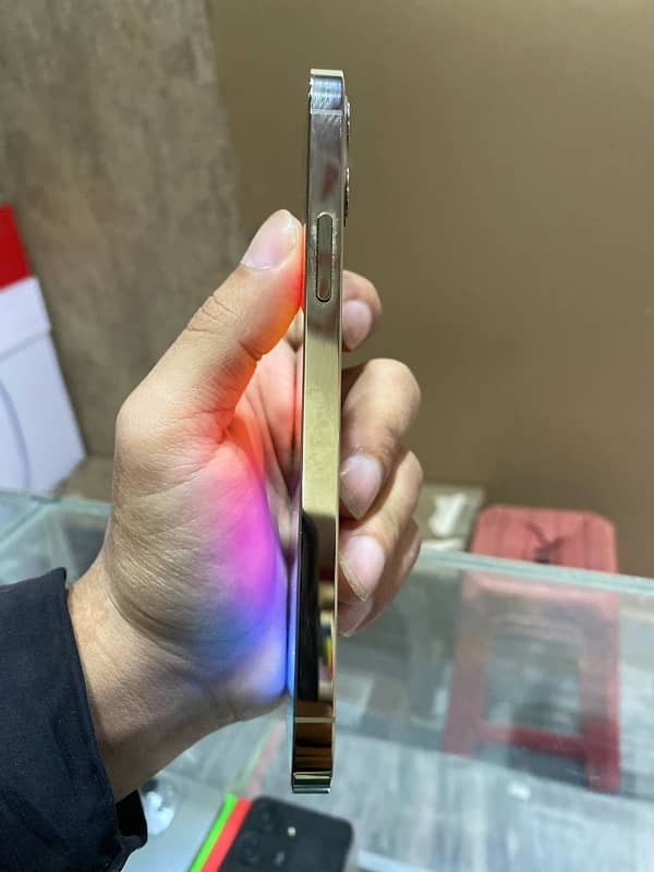 iPhone 12 Pro 256gb factory unlock Hk model sim time available 2