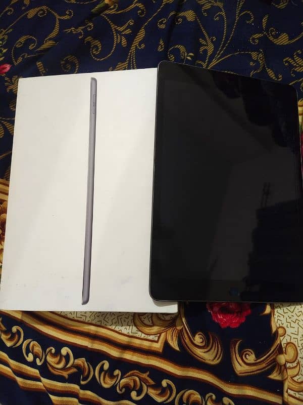 ipad 9 generation with box 50k final 3