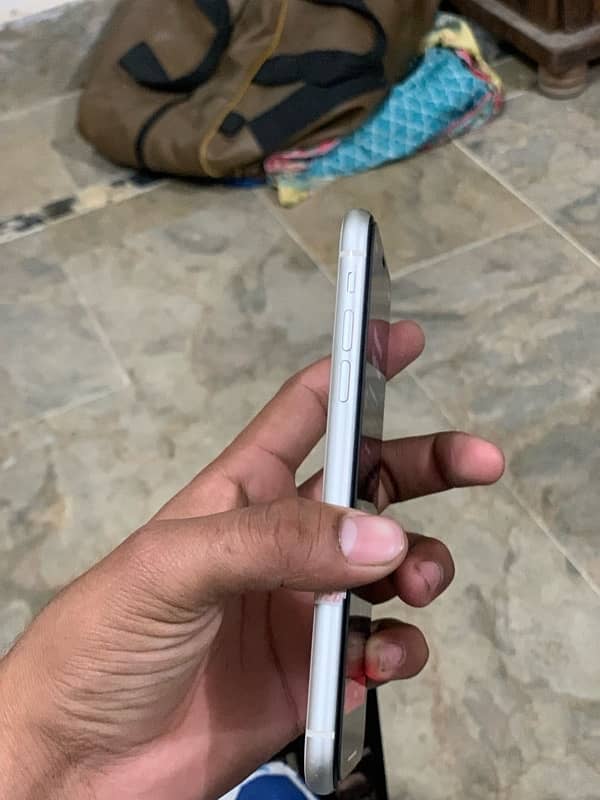 IPHONE 11 Non Pta JV 1