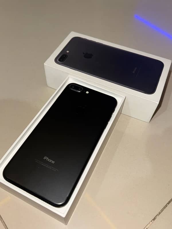 i phone 7plus 256GB PTA approved 1