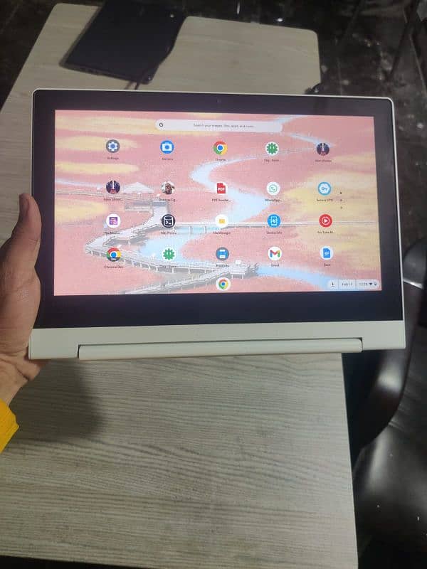 Lenovo Touch chromebook 4/64 C330 1