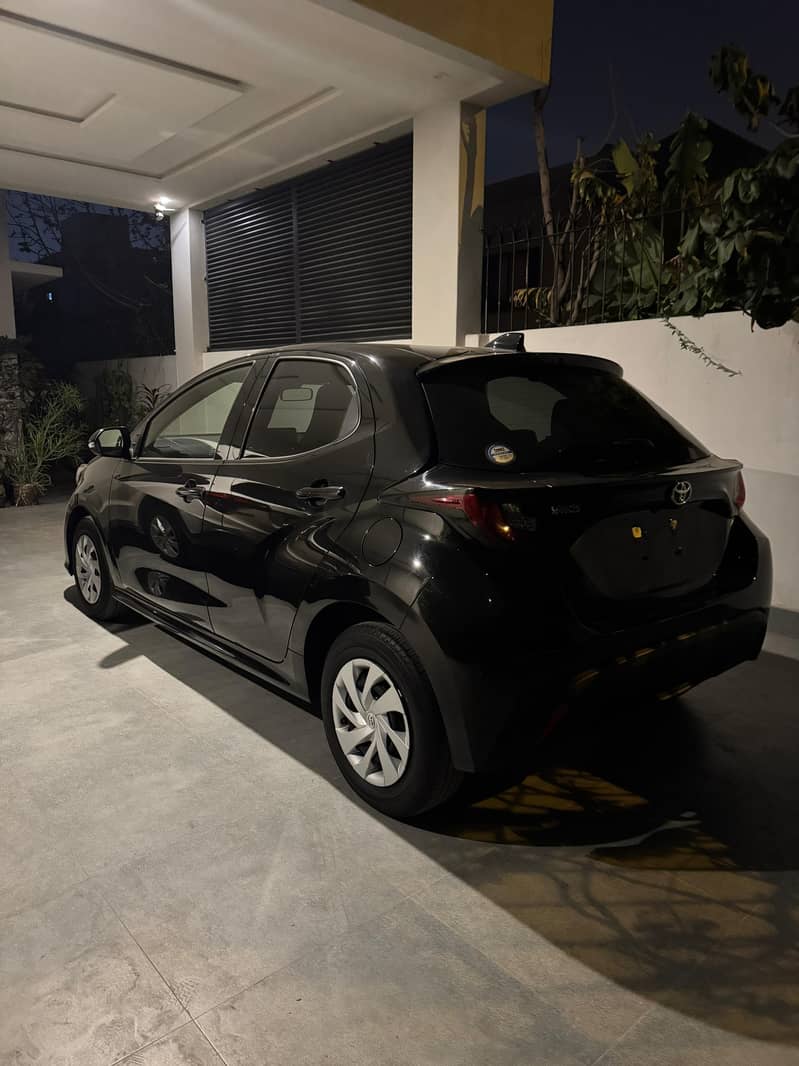 Toyota Yaris 2021 Black Fresh Import Graded Auction Sheet Low Mileage 4