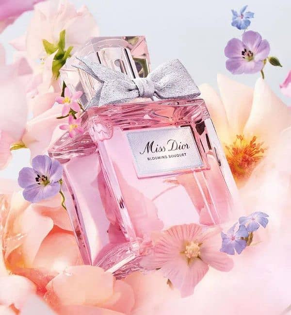 long lasting Fragrance perfume (miss dior) 0