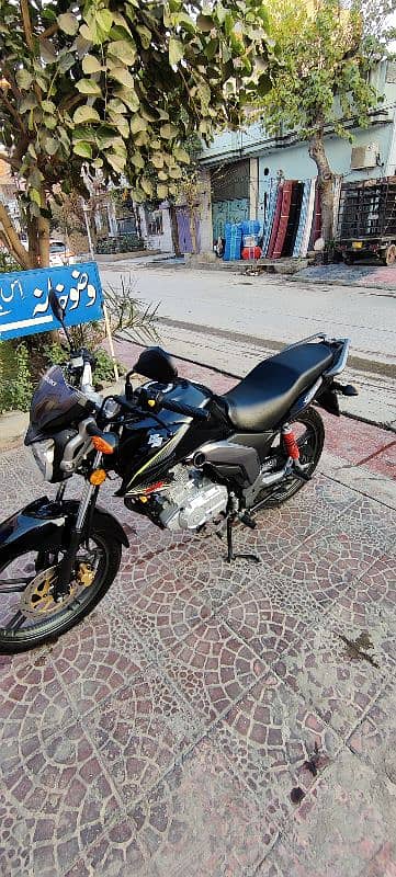 SUZUKI GSX 125 2