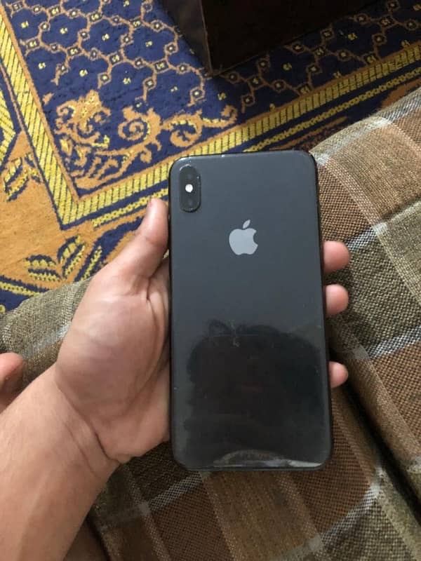 iPhone xs max 64 gb jv pta approved 1