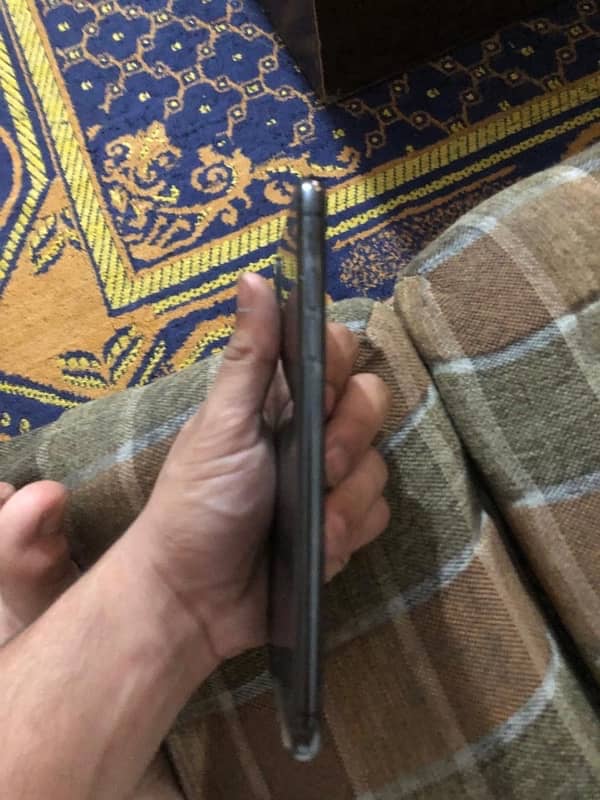 iPhone xs max 64 gb jv pta approved 2