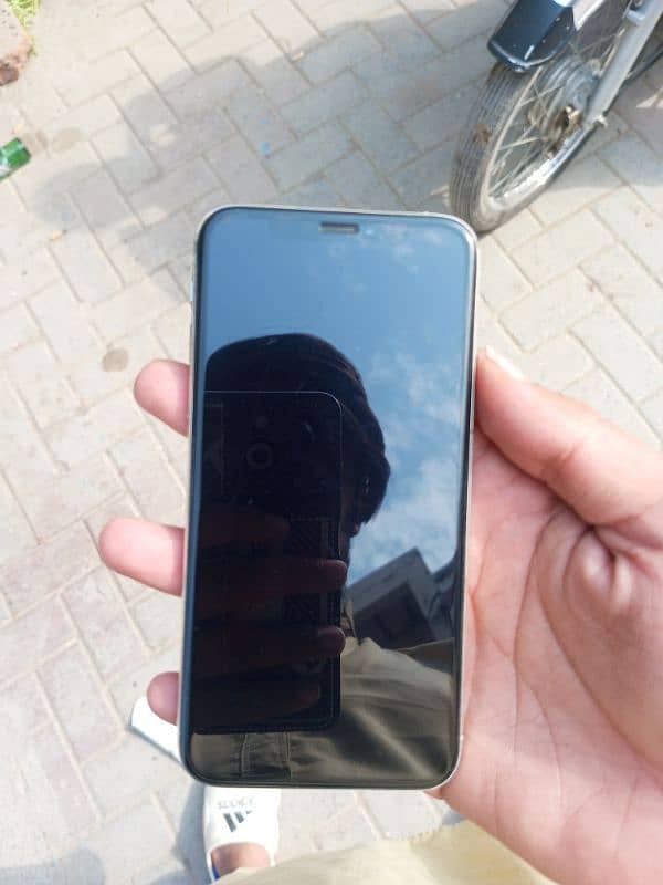 IPhone Xs Non Pta (256)GB 9