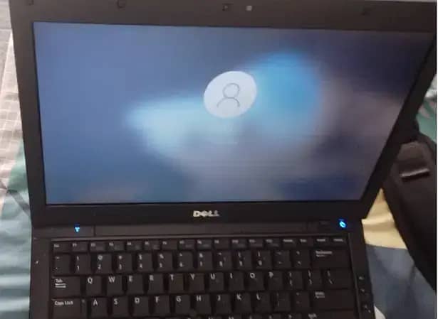 Dell Latitude i5, 2GB DDR, 128 SSG HDD 0