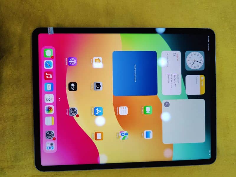 Apple ipad pro M2 , 256gb 12.9 inch 3